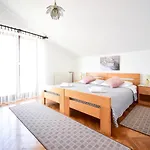 Apartman With Parking Space Zadar - Diklo, Zadar - 9671 Diklo