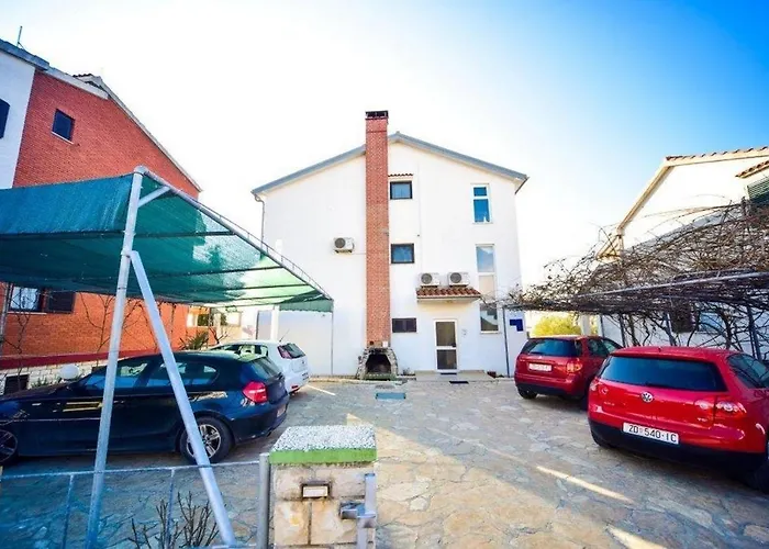 With Parking Space Zadar - Diklo, Zadar - 9671 Апартаменты *